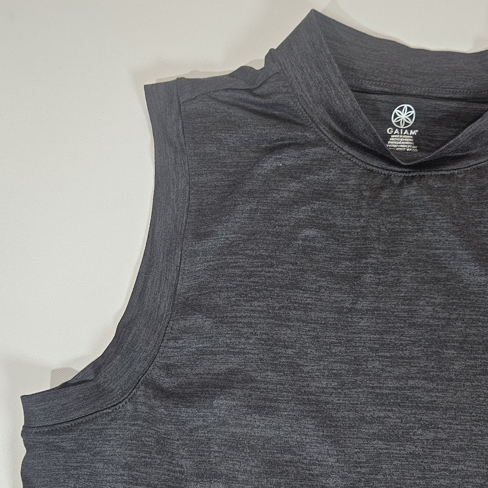 Gaiam Tank Top Medium Grey Athletic Moisture Wicking Sleeveless Workout Shirt‎ - Picture 7 of 7